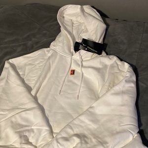 New Women’s XL white Nike sweatshirt